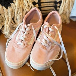 Pink Canvas Low-Top Sneakers with White Accents Vans Girls Size 4 Youth